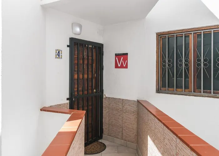 Chic, Cosy & Quiet Apartment Near The Beach